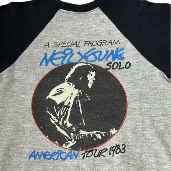 Vintage Neil Young Solo American Tour 1983 Crewneck - Picture 9 of 10